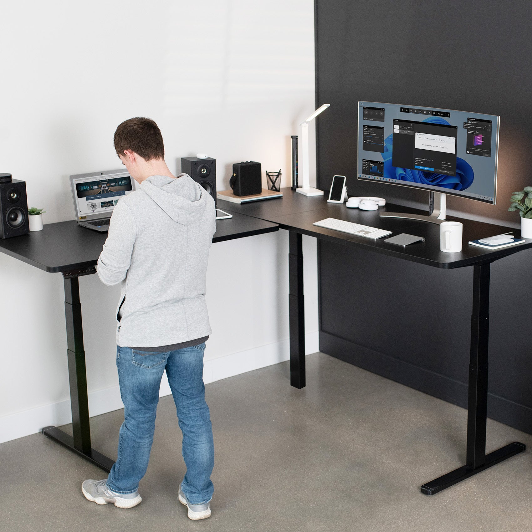 Sit or stand, 3-stage column, heavy-duty, L-shaped corner desk from VIVO.